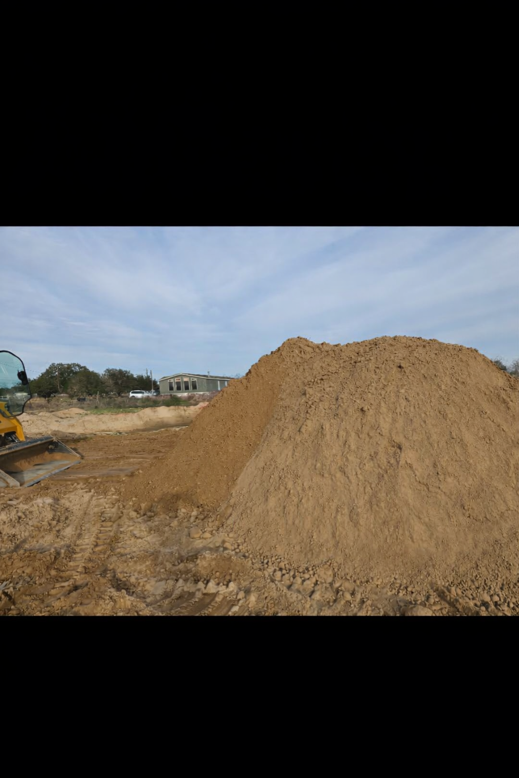 Sandy Loam - $25.00 a yard